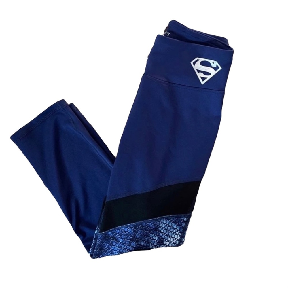Women’s Superman Workout Leggings Size Small